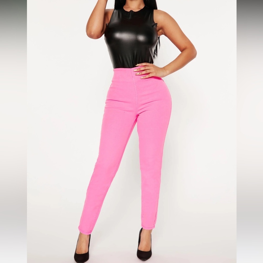 FASHION NOVA Pull On No Gap Stretch Color Skinny Jeans Hot Pink Size 1 NEW
